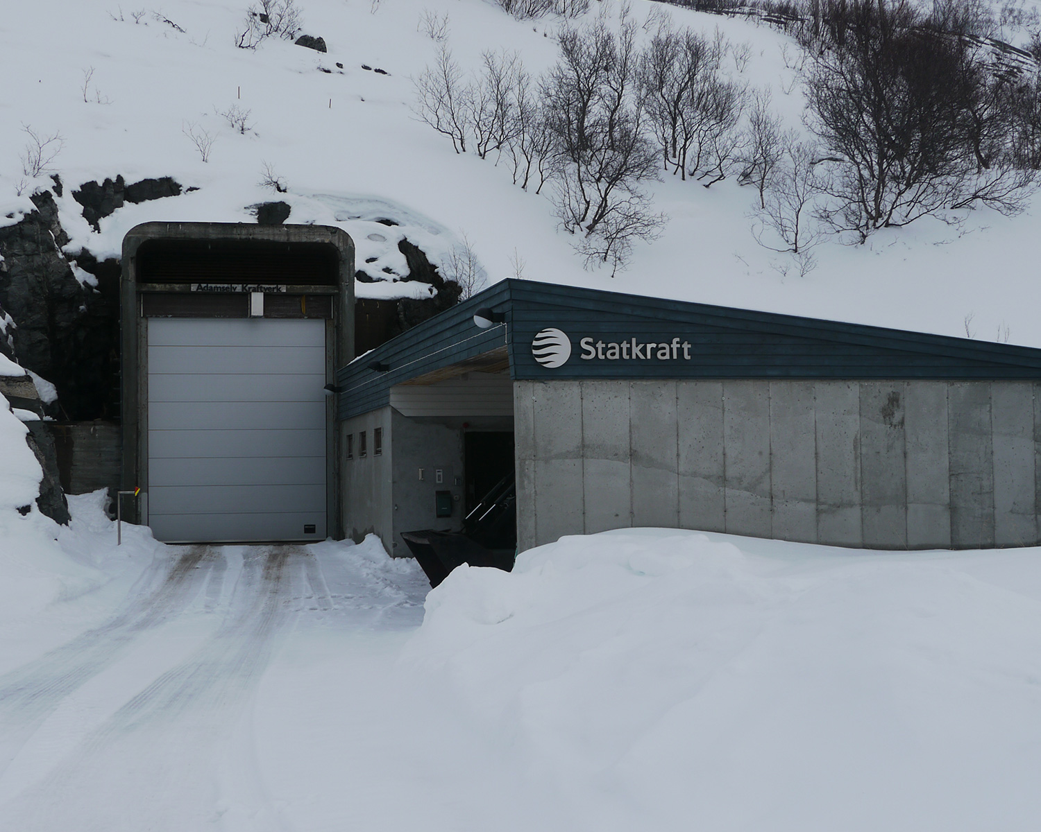 Adamselv power plant entry portal